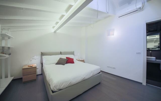 Отель Pepi Loft сейф в номере