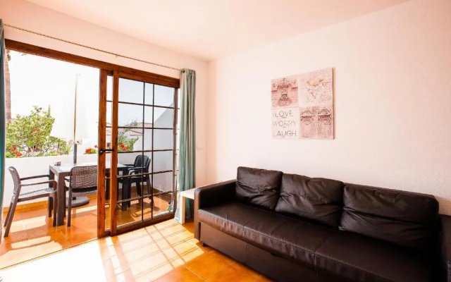 Apartment Avenida de Los Pueblos 16