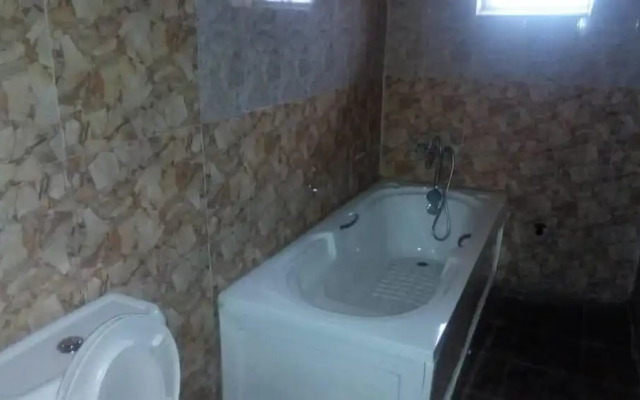 Fara Hotel & Suites
