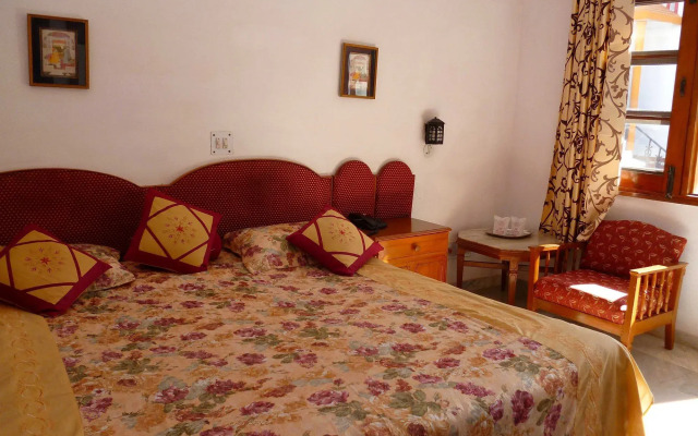 Hotel Harmony