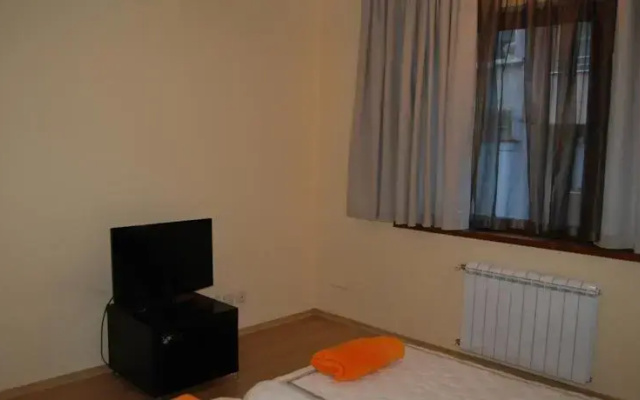 Aleko Apartments