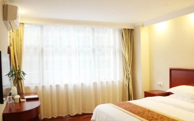 GreenTree Inn NanJing Lukou KongGang General Avenue Express Hotel