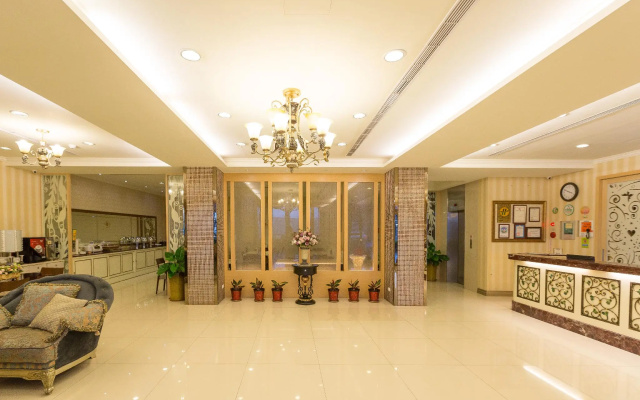 Spring Art Hotel