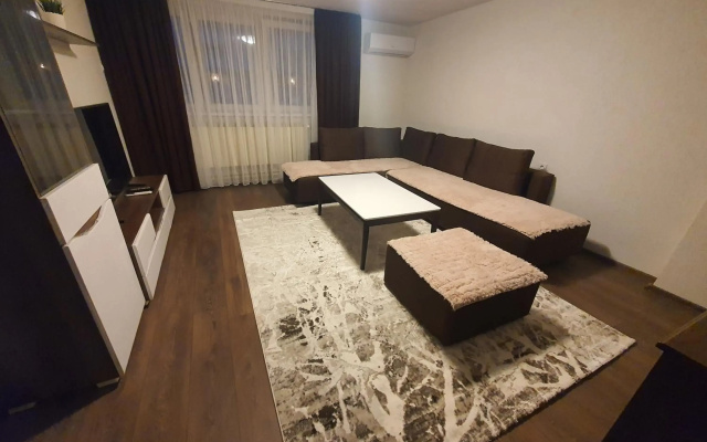 IRIS Apartments