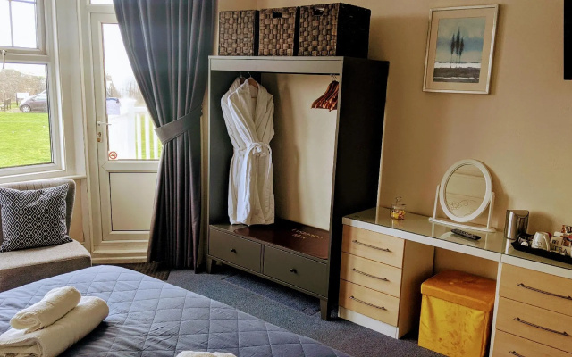 Ebor Lodge