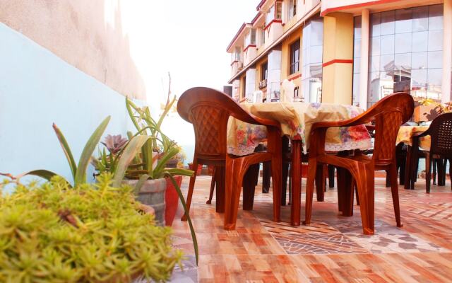 Отель Mountain Backpackers Hostel Непал, Катманду - отзывы, цены и фото номеров - забронировать отель Mountain Backpackers Hostel онлайн вид на фасад