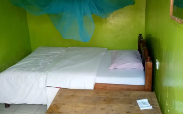 Estla Lodge