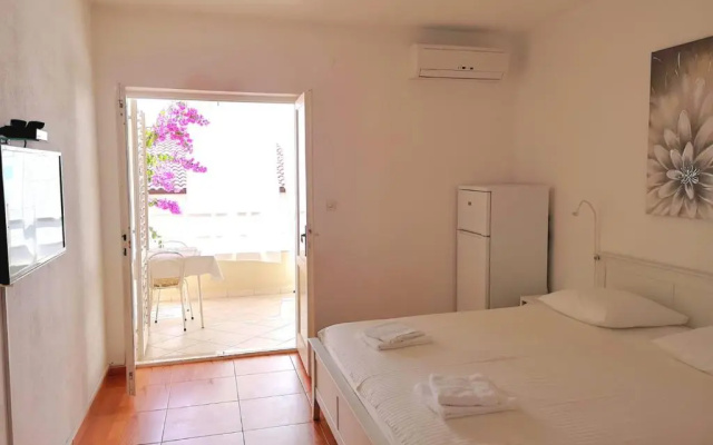 Apartments Angela Makarska
