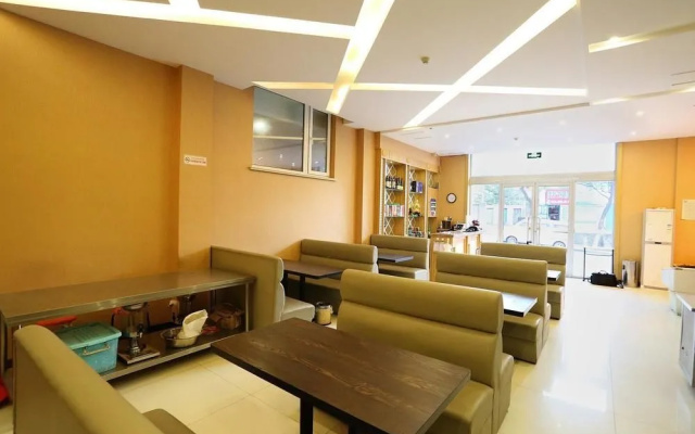Evergreen hotel Qingdao (original xing fu lai business hotel)(青岛长荣酒店)