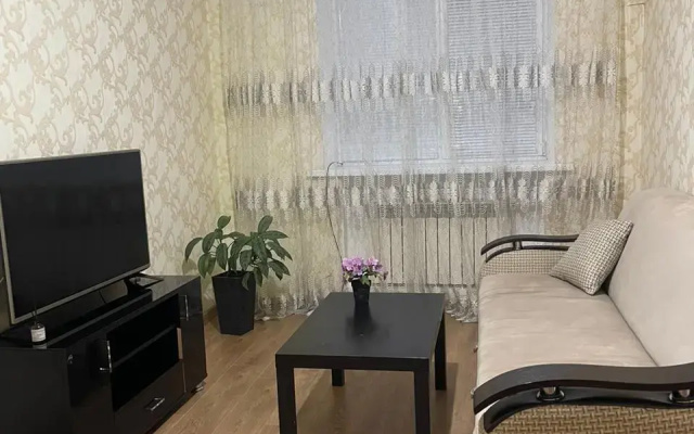Bon voyage на улице Сулеймана Стальского 20