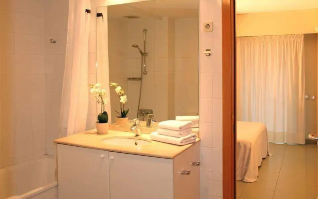 Yays Sagrera Boutique Apartments
