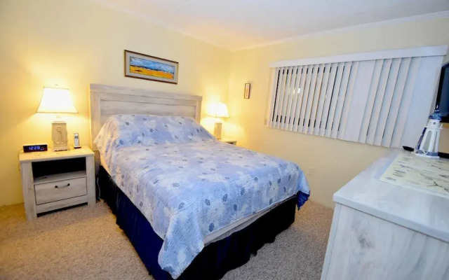 Ocean Hideaway 406