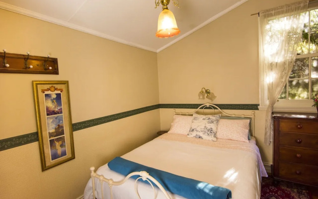Spetts Cottage