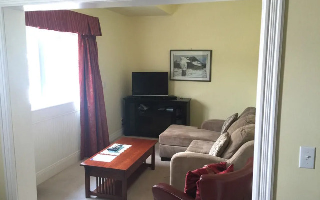 Grey Rose Suites