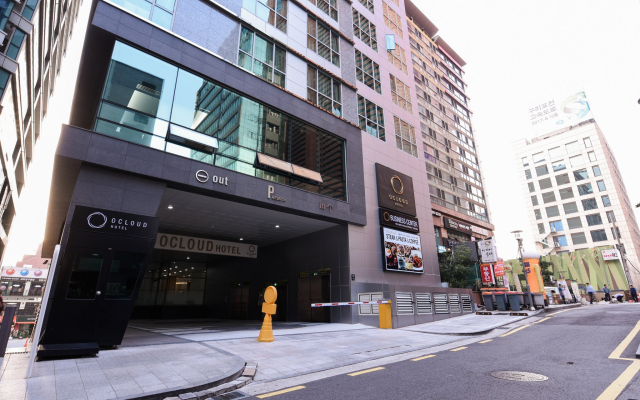 Ocloud Hotel Gangnam вид на фасад