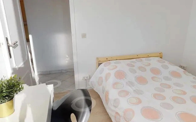 Private Room in a Shared Flat - Lyon 8 e