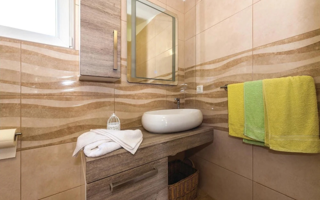Stunning Home in Tribunj With Wifi and 4 Bedrooms