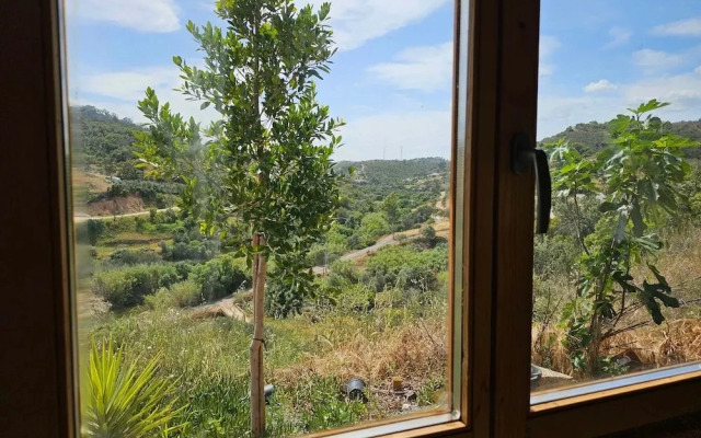Cabin Sleeps 2 With Enclosed Garden