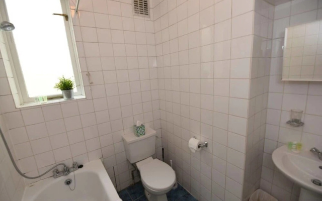 Cute and Functional Studio Flat in Paddington