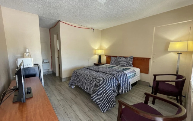 Castillo Inn