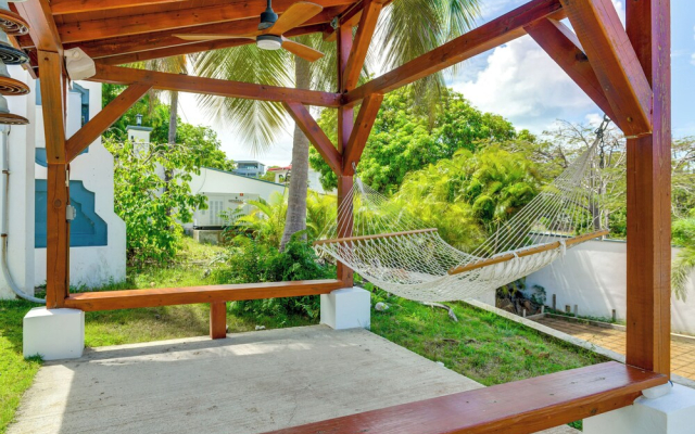 Walk to Playa La Chata! Casita w/ Pool Access