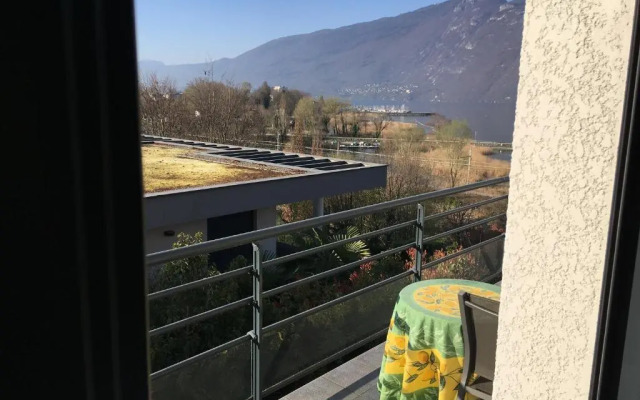 Petit Studio Dans Villa Bord De Lac