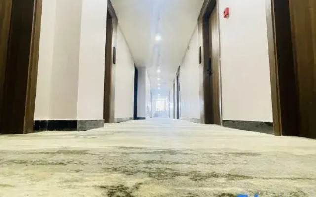 Urumqi Hegel Business Hotel