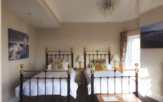 The Minadab Cottage