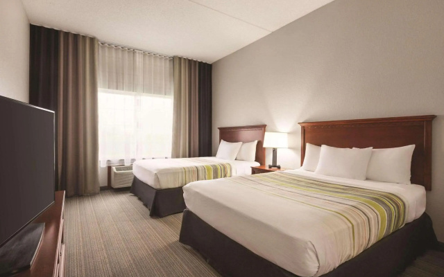 Country Inn & Suites by Radisson, Willmar, MN