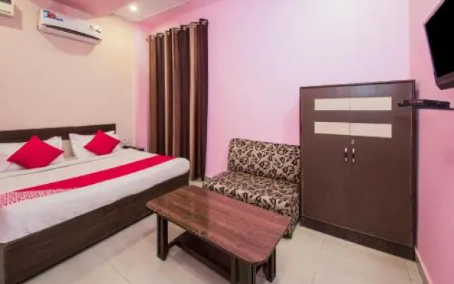 OYO 29558 Hotel Dzire