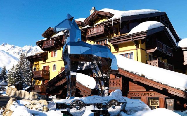 Cheval Blanc Courchevel in Courchevel, France from 1691$, photos, reviews 