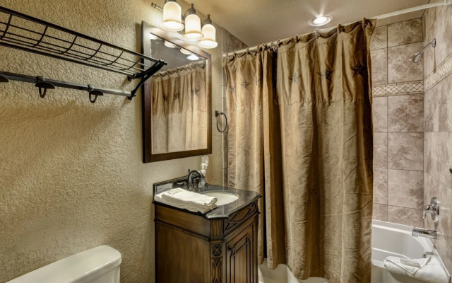 414Elkmountainmtncb Elk Mountain House