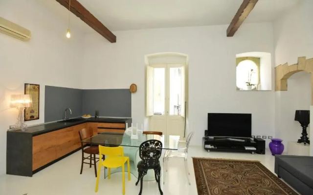 IzzHome Light
