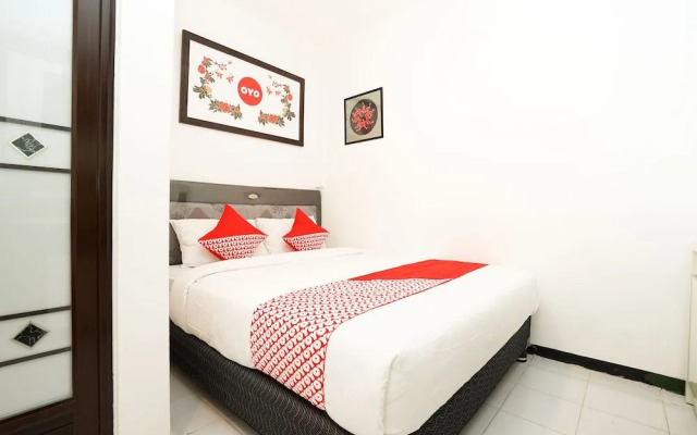 Oyo 473 Darmo Permai Guesthouse