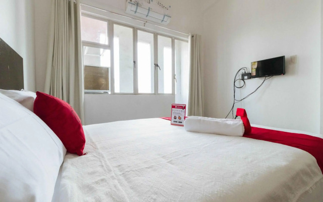 RedDoorz Plus @ Banawe Quezon City Weekly Stay