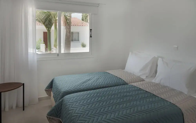 Phaedrus Living Olga Residence