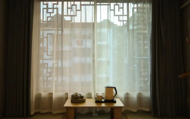 Bamboo House Hotel