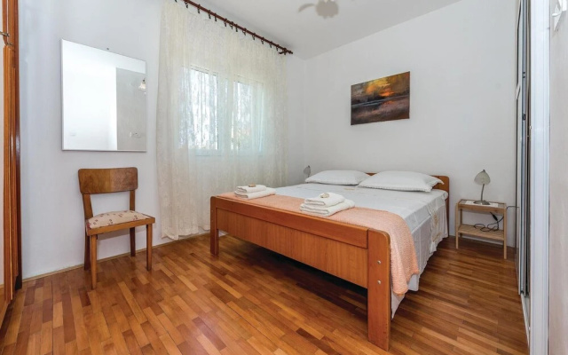 Amazing Home in Rogoznica With Wifi and 3 Bedrooms