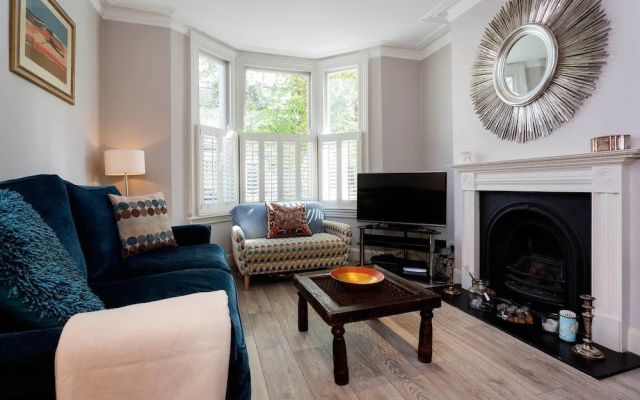 Battersea Retreat