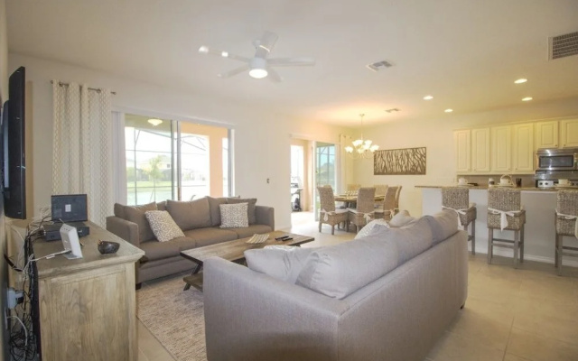 ACO PREMIUM - 7 bd with pool/spa (1728)