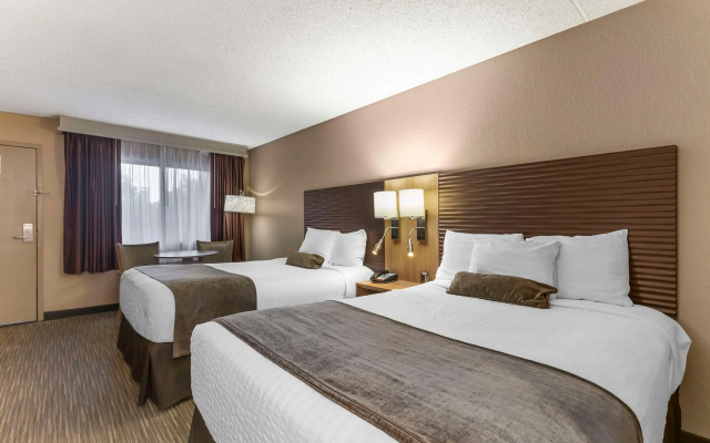 Best Western Plus Landing View Inn & Suites
