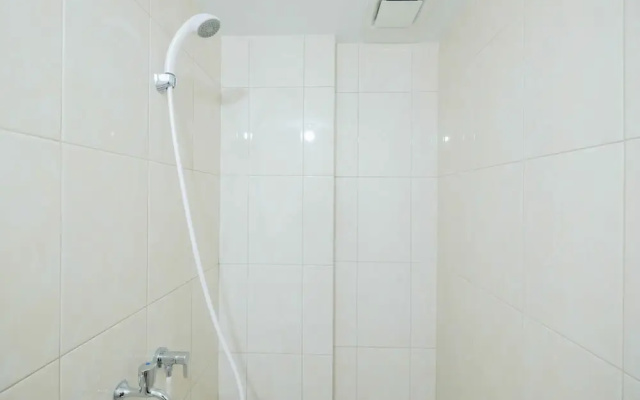 Minimalist 2BR Apartment The Springlake Summarecon