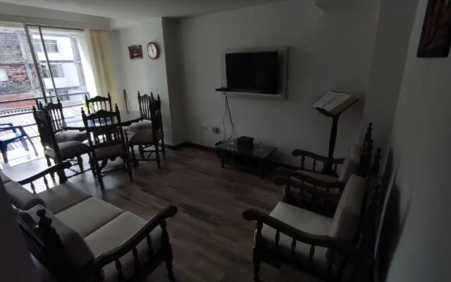 Apartamento Cómodo, Iluminado Y Central En Manizales