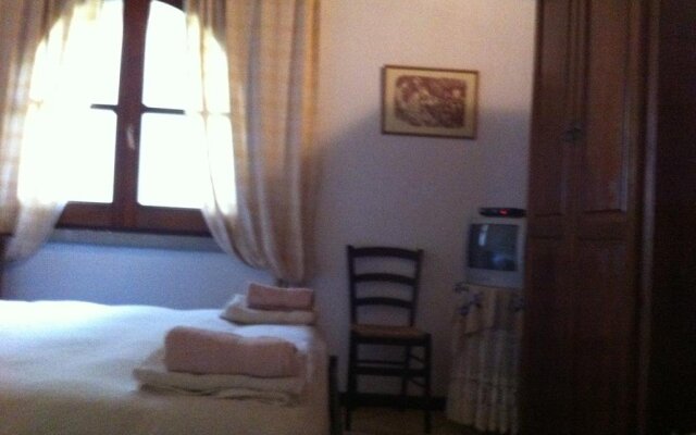 Отель Agriturismo Il Giglio Ористано комната для гостей