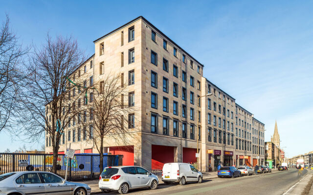 Отель Destiny Student - Shrubhill (Campus Accommodation) Великобритания, Эдинбург - отзывы, цены и фото номеров - забронировать отель Destiny Student - Shrubhill (Campus Accommodation) онлайн вид на фасад