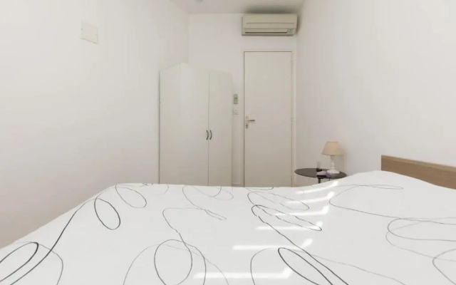 SuperCannes Center - Parking - Spacieux 70 Metres - Clim - Wifi