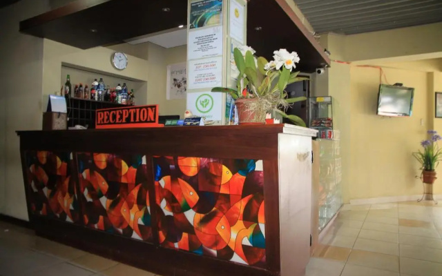 Pandu Lakeside Hotel Parapat - Toba Lake