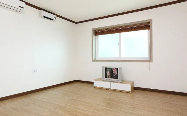 Gyeongju Gampo Beach Pension