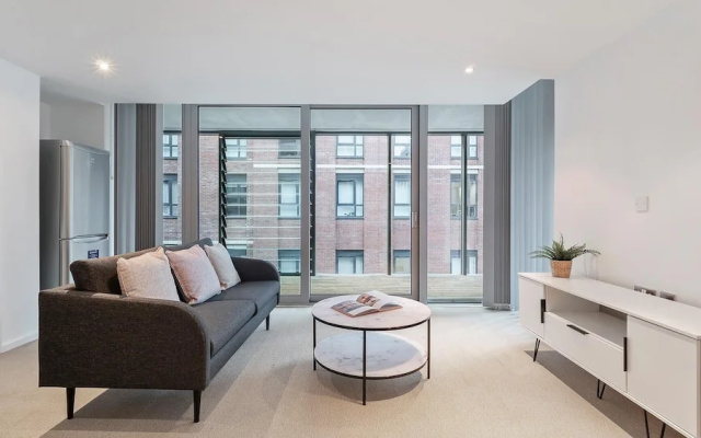 Stylish 2BR Apartment in Heart of Sheffield