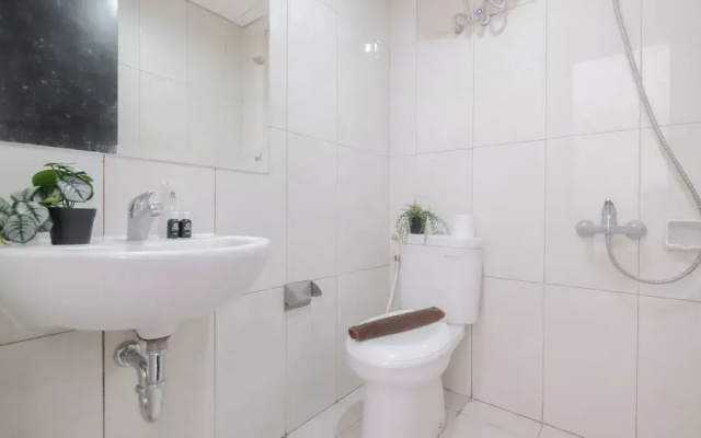 New Furnished And Elegant 2Br At Nifarro Park Apartment
